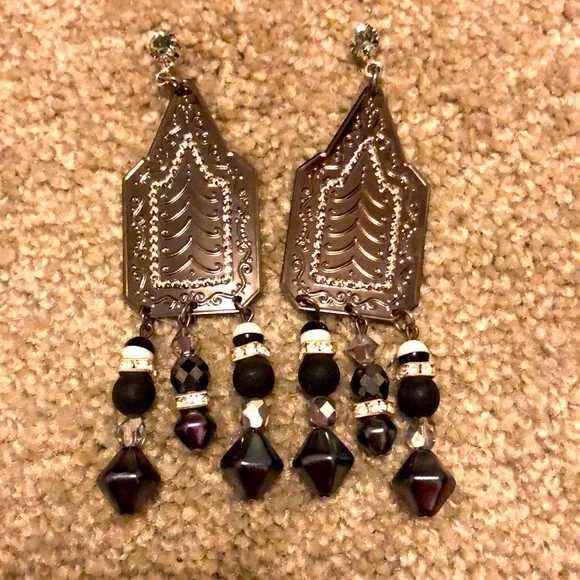 Pantages magic mirror Tarina Tarantino earrings - Picture 2 of 14